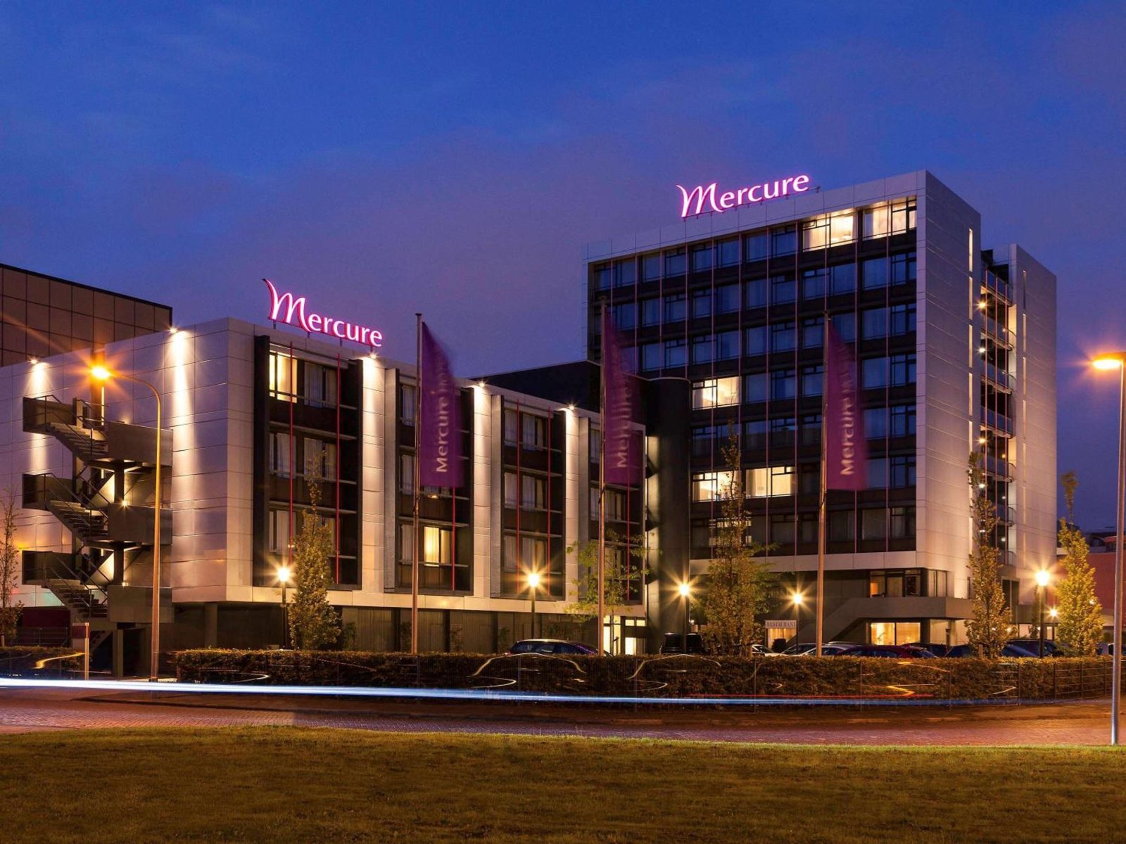 Mercure Hotel Groningen Martiniplaza — photo 2