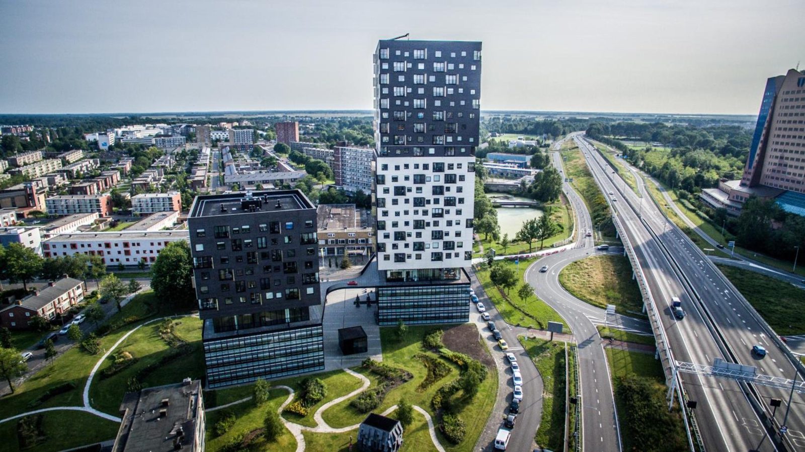 Leonardo Hotel Groningen Stadspark — photo 2