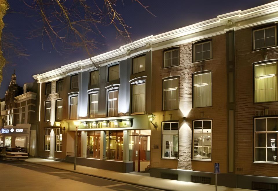 Martini Hotel